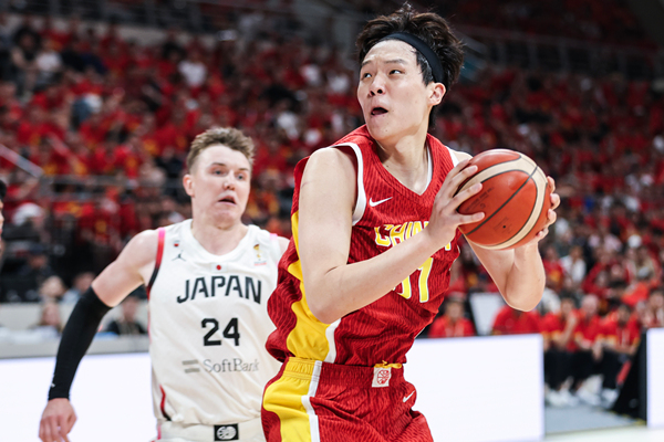 中国男篮两大悲剧：首次FIBA主场输日本+主场全败 弃用两人引争议